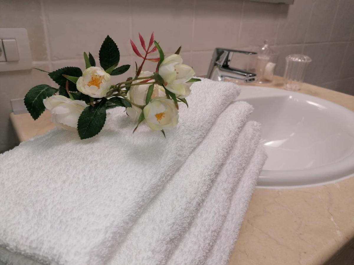Casa Rosa Villa ปูแอร์โตกาเลโร ภายนอก รูปภาพ